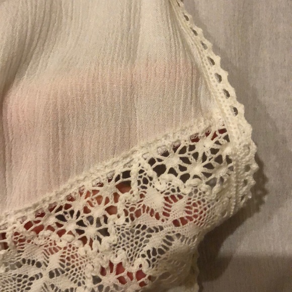 Long white flowy vest - Picture 3 of 4